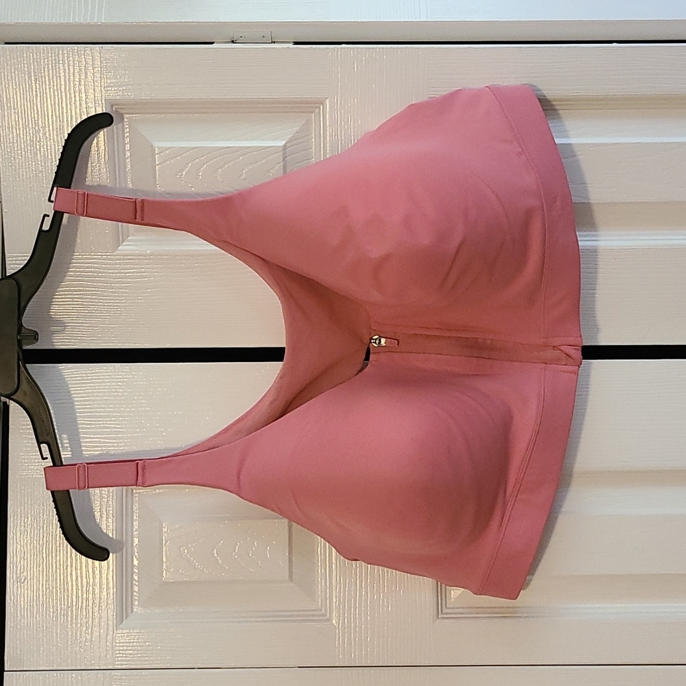 Old navy high support sports bra